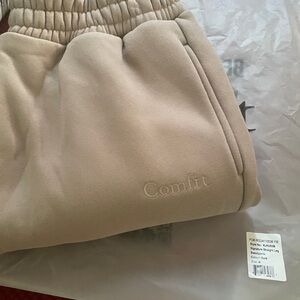 Comfrt Signature Straight Leg Sweatpants (Bark)
